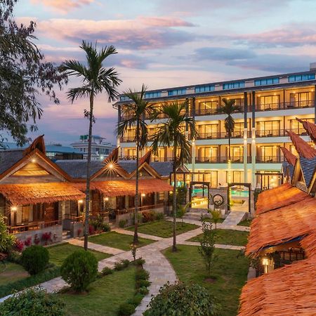 Lake View Resort Pokhara Ngoại thất bức ảnh