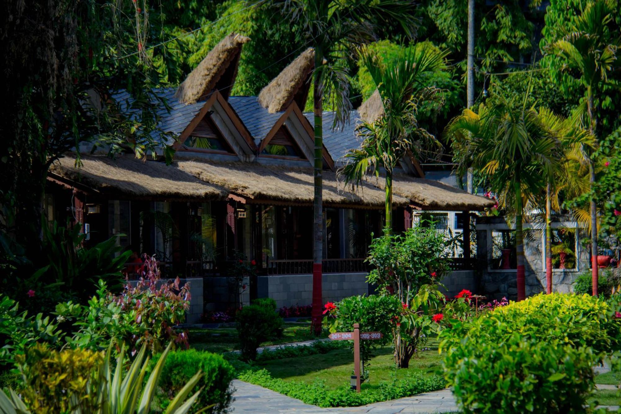 Lake View Resort Pokhara Ngoại thất bức ảnh
