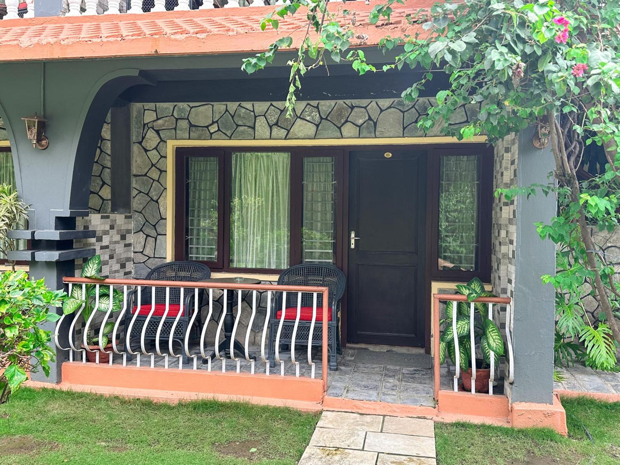 Lake View Resort Pokhara Ngoại thất bức ảnh