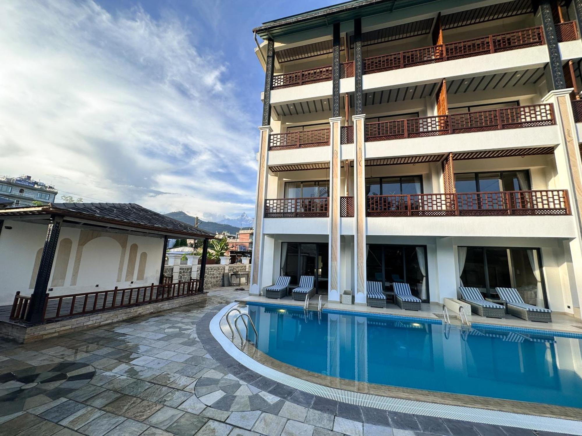 Lake View Resort Pokhara Ngoại thất bức ảnh