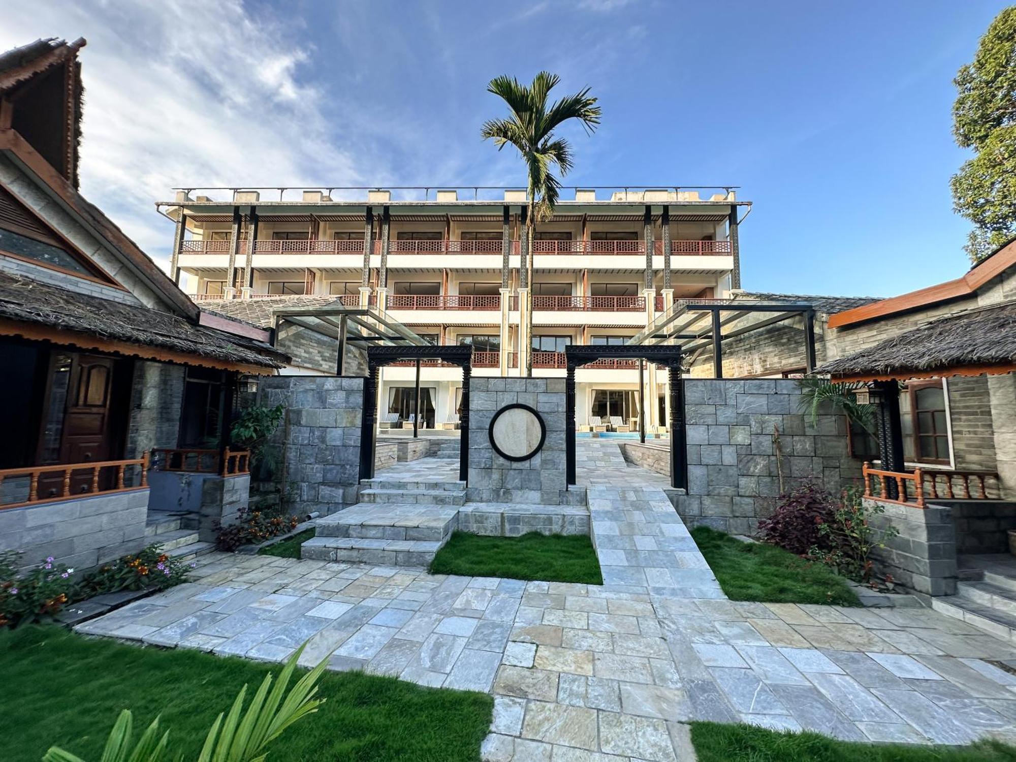 Lake View Resort Pokhara Ngoại thất bức ảnh